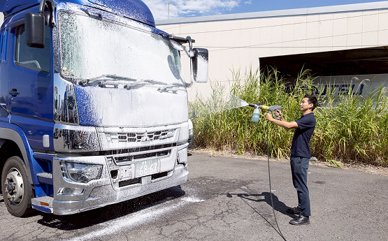 トラック出張洗車